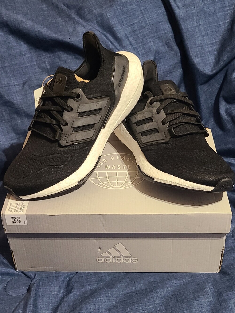 Adidas UltraBoost 22 J "GX9783" New In Original Box! Youth 6/Womens 7.5